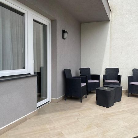 Gold De Luxe Apartman Hajdúszoboszló Exteriör bild