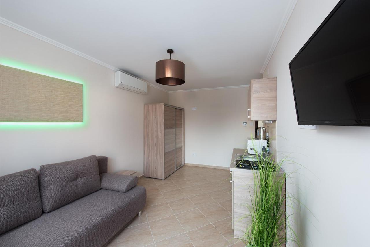 Gold De Luxe Apartman Hajdúszoboszló Exteriör bild
